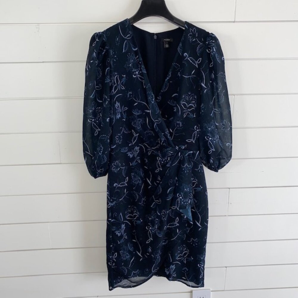 Halogen Faux Wrap Floral Chiffon Dress in Bali Black – V-Neck, Short Sleeve SM - Picture 2 of 8